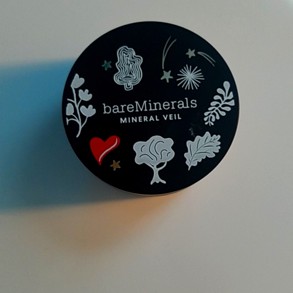 *NIB Mini Bare Minerals Mineral Veil